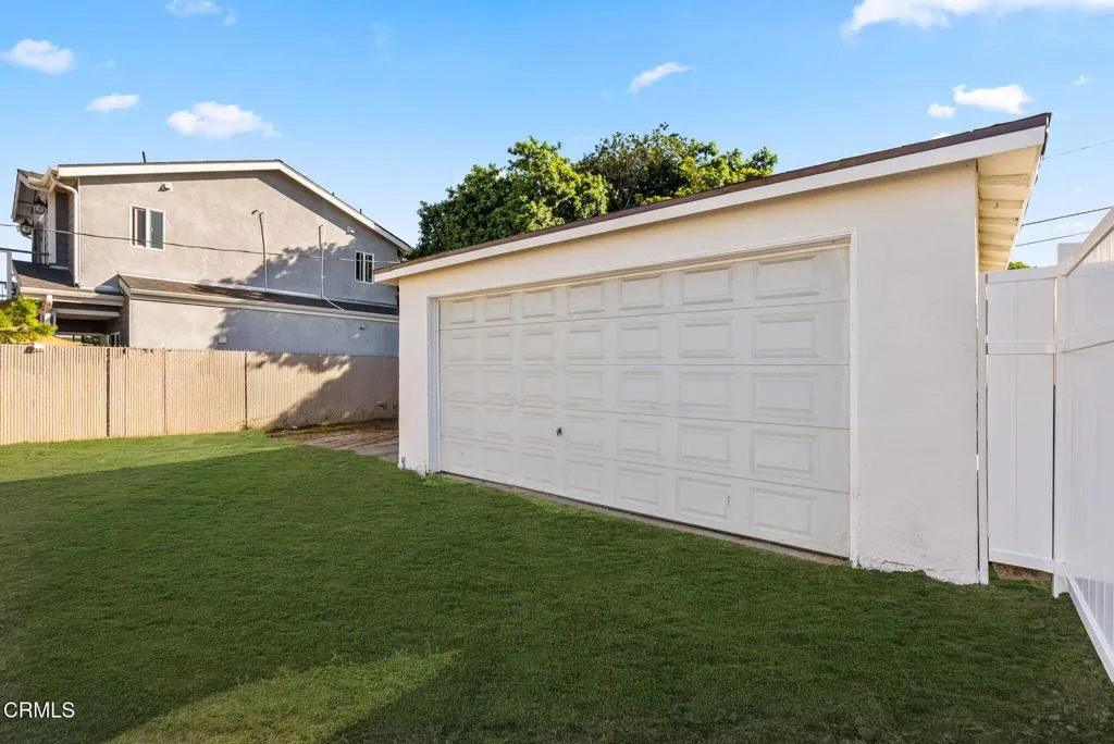 1120 256th Street W, Harbor City, California 90710 home-pic-33