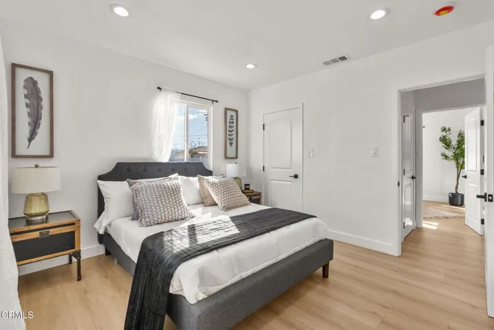 27-web-or-mls-1120-256th-st-w