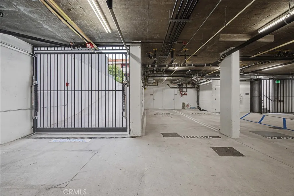 3981 Moore Street 101, Los Angeles, California 90066 home-pic-29