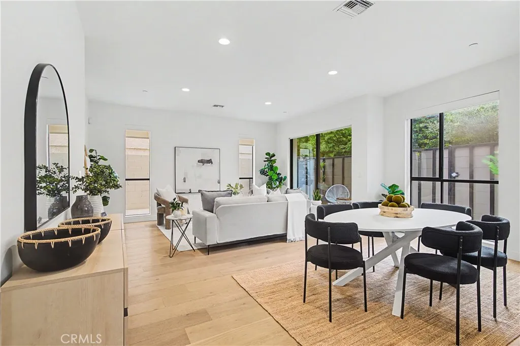 3981 Moore Street 101, Los Angeles, California 90066 home-pic-9