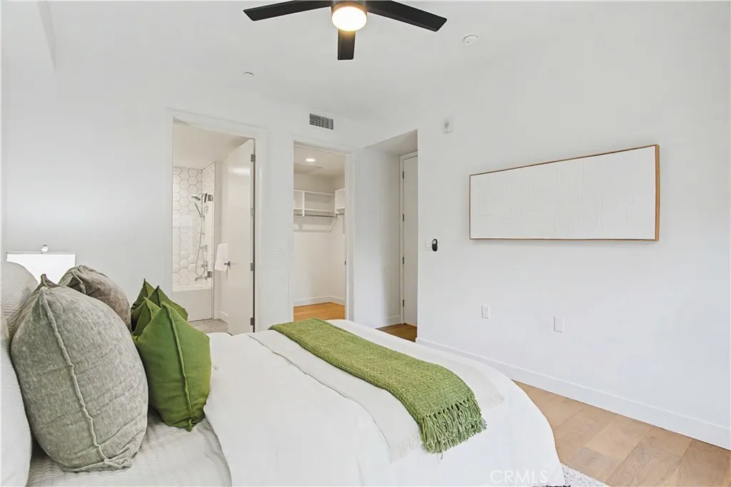 3981 Moore Street 101, Los Angeles, California 90066 home-pic-16