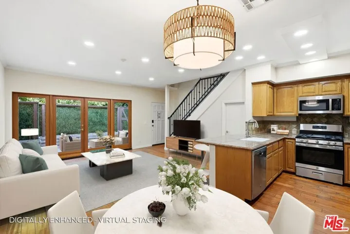 2406 Aviation Boulevard C, Redondo Beach, California 90278