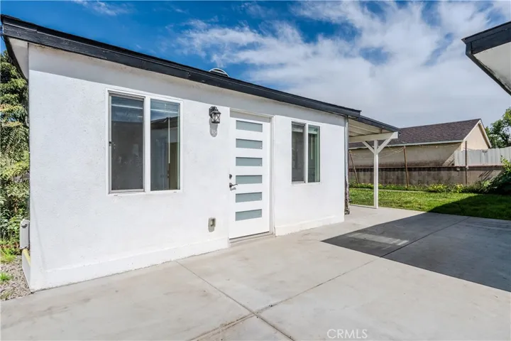 ADU