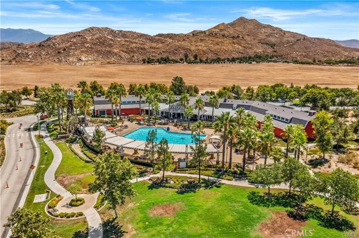 McSweeny Farms pool and clubhouse