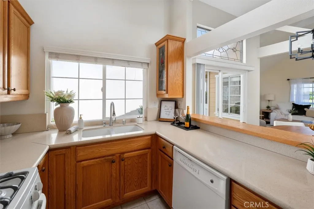 25809 Espinoza, Valencia, California 91355 home-pic-12