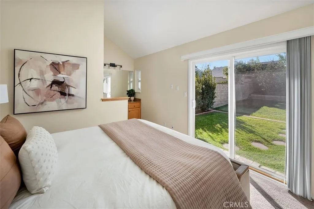 25809 Espinoza, Valencia, California 91355 home-pic-13