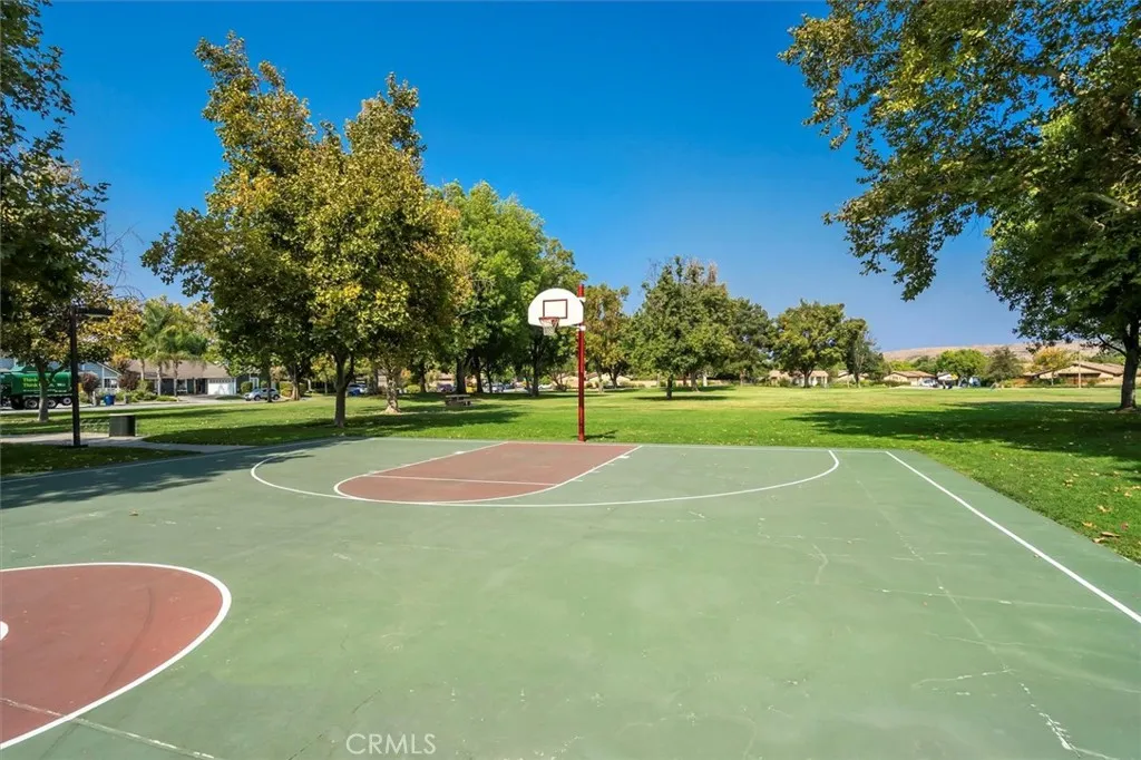 25809 Espinoza, Valencia, California 91355 home-pic-32