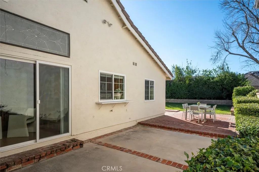 25809 Espinoza, Valencia, California 91355 home-pic-26