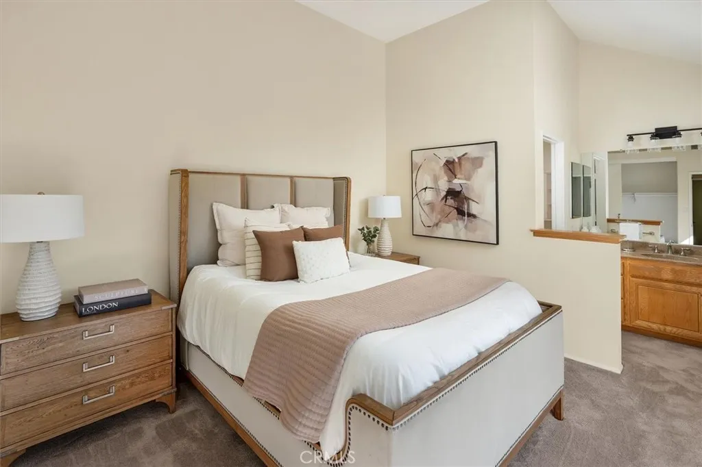 25809 Espinoza, Valencia, California 91355 home-pic-14