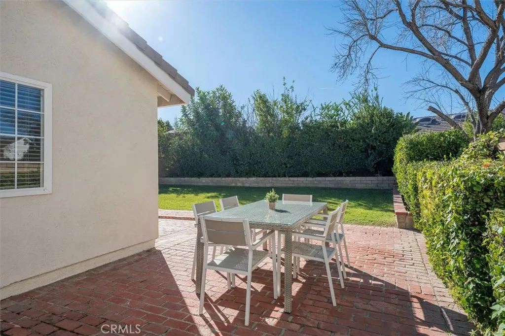 25809 Espinoza, Valencia, California 91355 home-pic-22