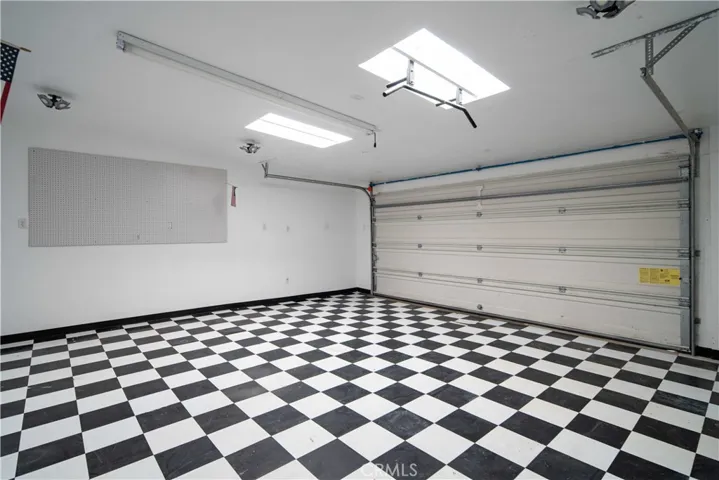 15921 Melva, Mojave, California 93501