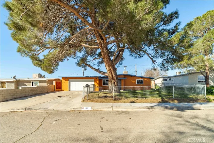 15921 Melva, Mojave, California 93501