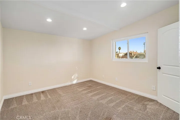15921 Melva, Mojave, California 93501