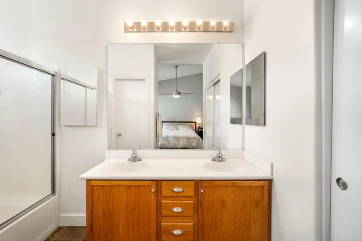 1-web-or-mls-Photo-21