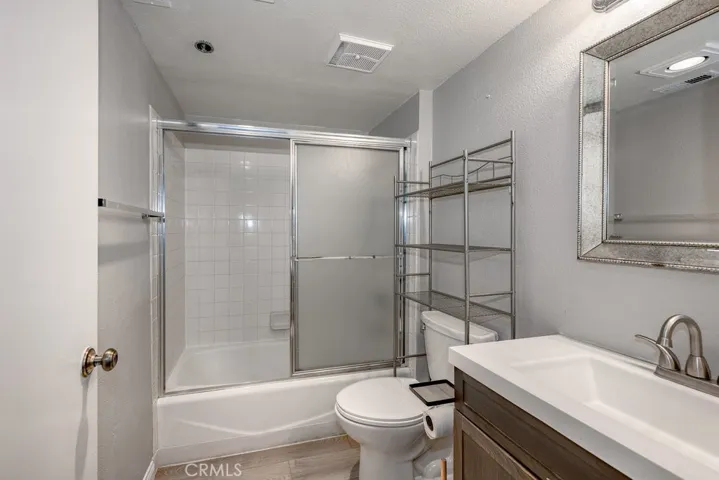 Bathroom #2