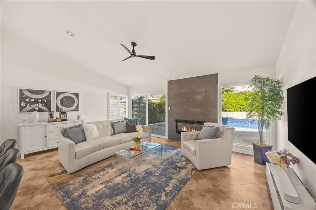 9 Sheridan, Irvine, California 92620 home-pic-19
