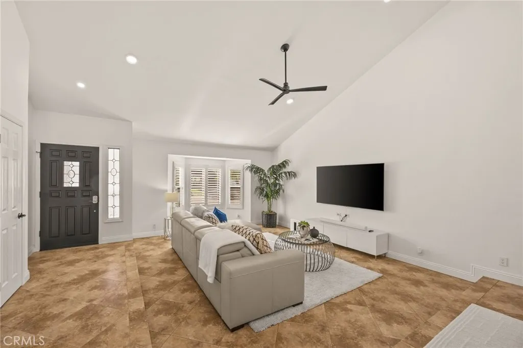 9 Sheridan, Irvine, California 92620 home-pic-8