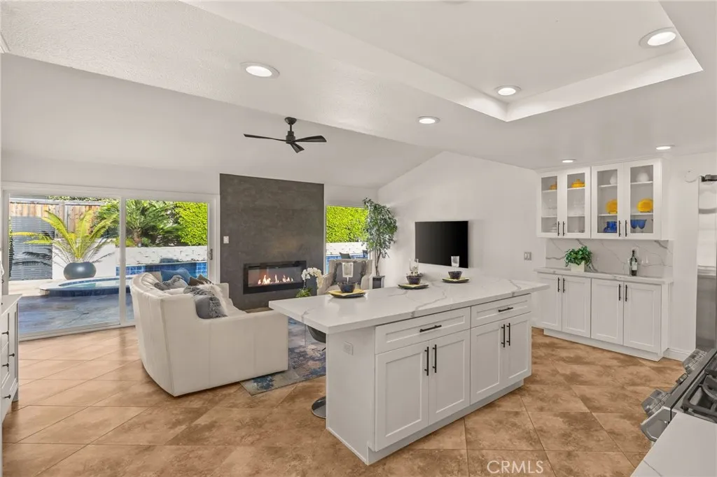 9 Sheridan, Irvine, California 92620 home-pic-15