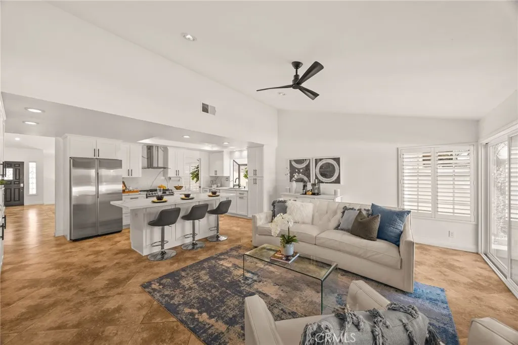 9 Sheridan, Irvine, California 92620 home-pic-20