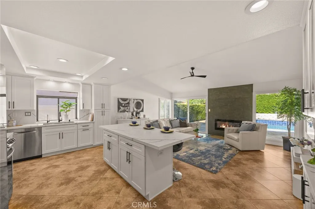 9 Sheridan, Irvine, California 92620 home-pic-11