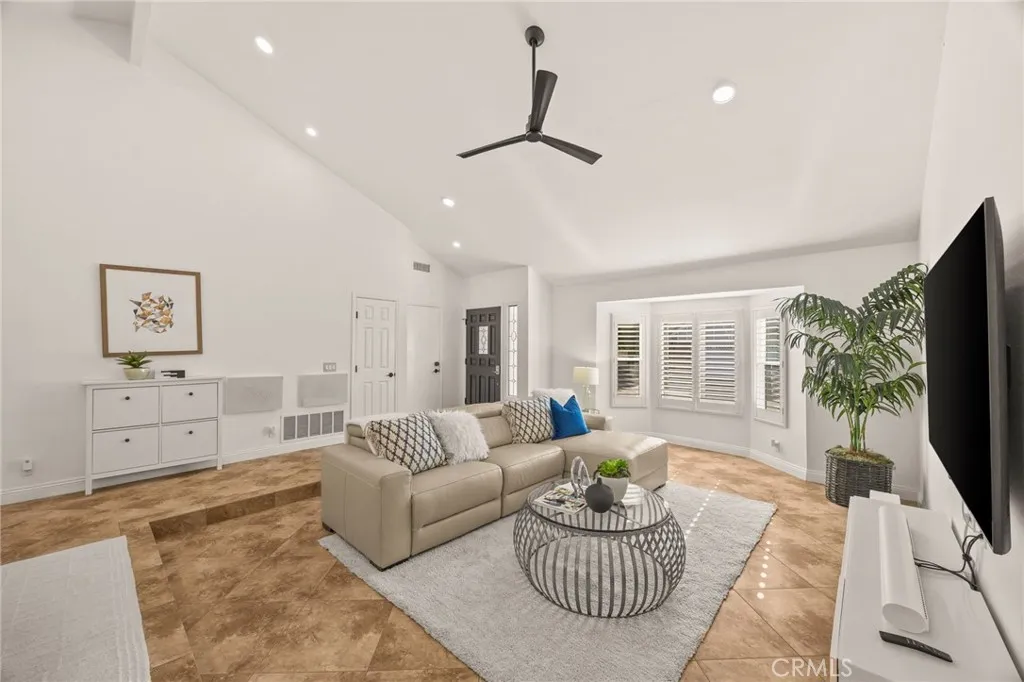 9 Sheridan, Irvine, California 92620 home-pic-4