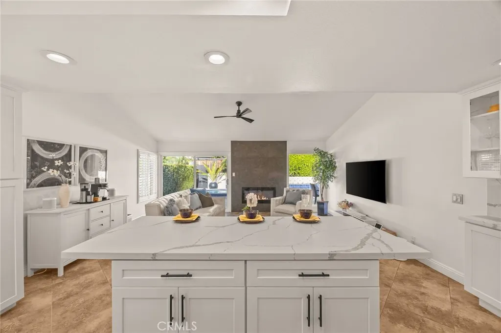 9 Sheridan, Irvine, California 92620 home-pic-16