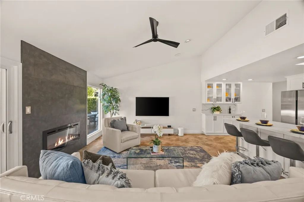 9 Sheridan, Irvine, California 92620 home-pic-22
