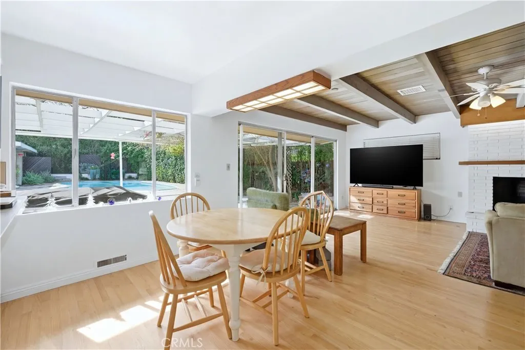 1591 Ramillo, Long Beach, California 90815 home-pic-10