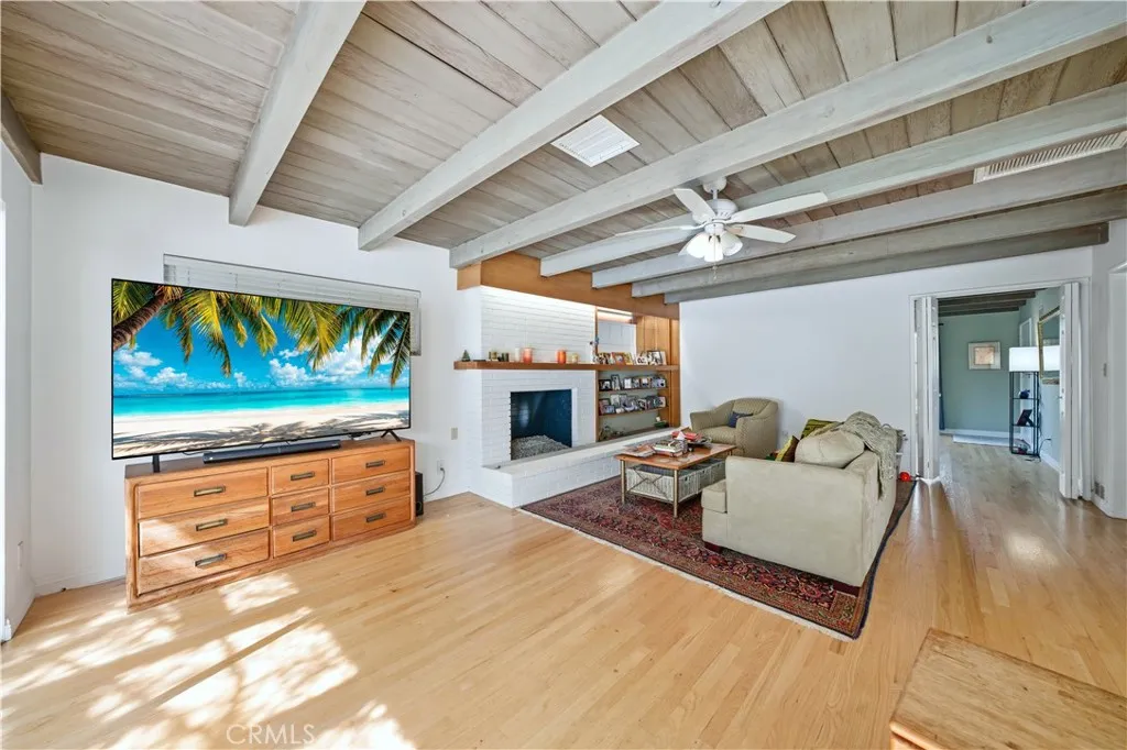 1591 Ramillo, Long Beach, California 90815 home-pic-9
