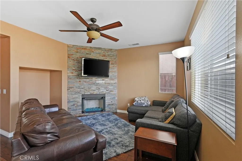 3832 Taconite, San Bernardino, California 92407 home-pic-10