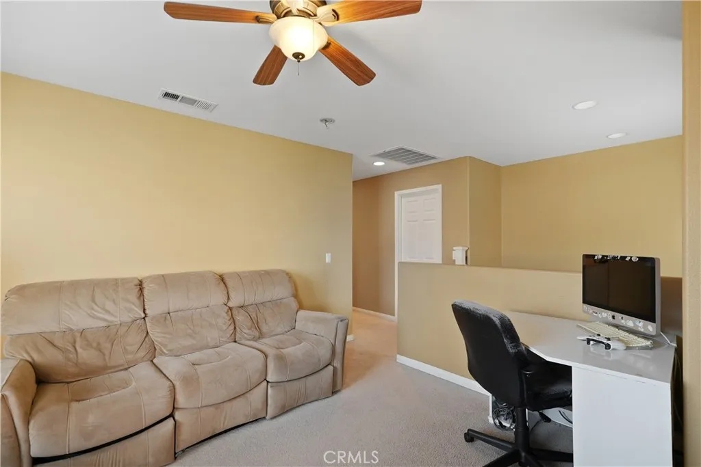 3832 Taconite, San Bernardino, California 92407 home-pic-19