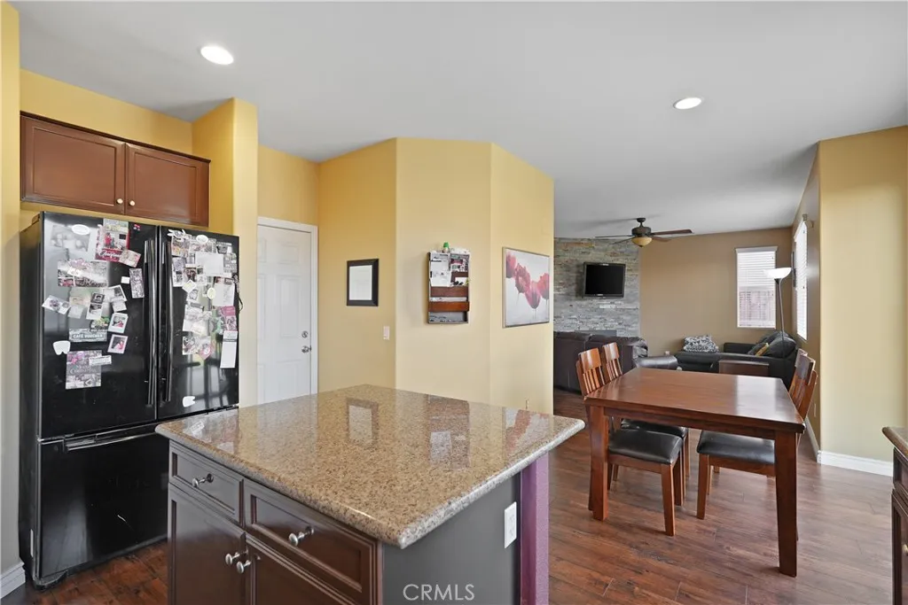 3832 Taconite, San Bernardino, California 92407 home-pic-17