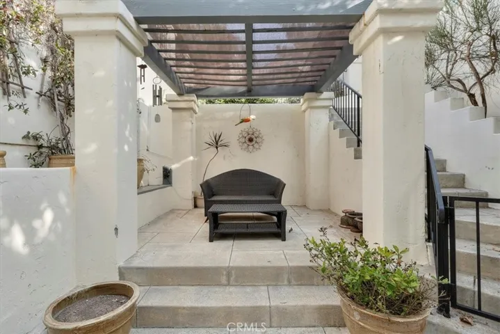 pass-through courtyard entryway for added security & privacy