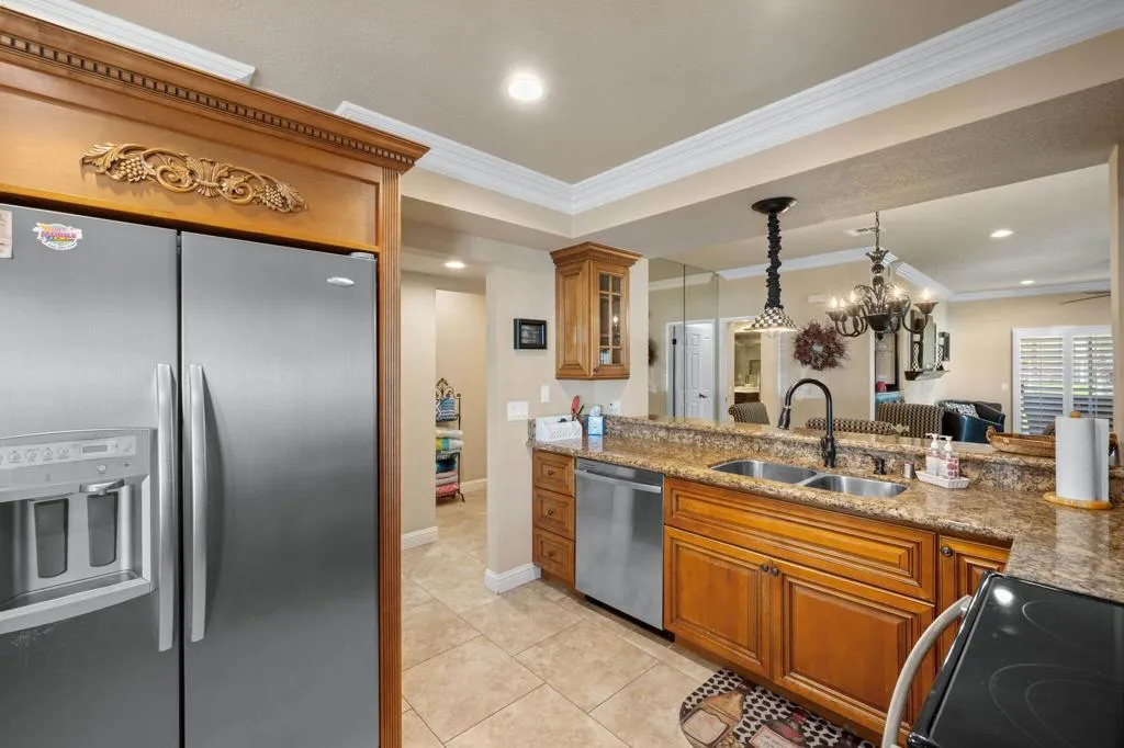 790 Montana Vista Drive, Palm Desert, California 92211 home-pic-18