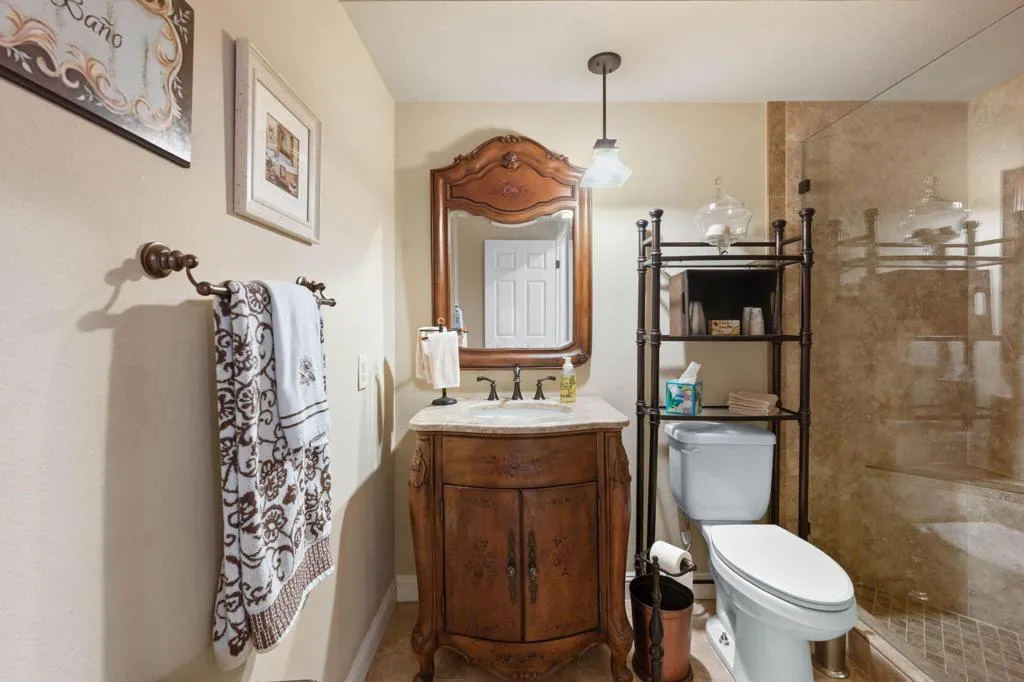 790 Montana Vista Drive, Palm Desert, California 92211 home-pic-23