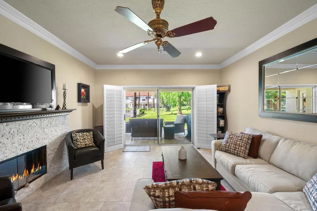 790 Montana Vista Drive, Palm Desert, California 92211 home-pic-6