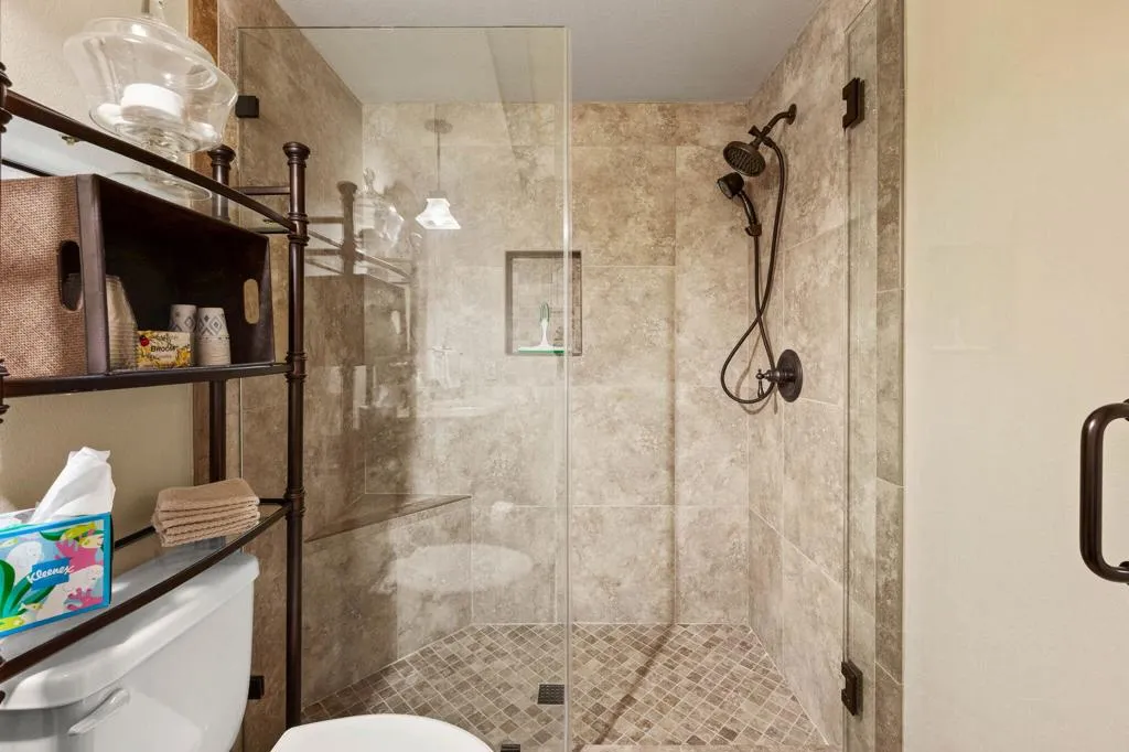 790 Montana Vista Drive, Palm Desert, California 92211 home-pic-25