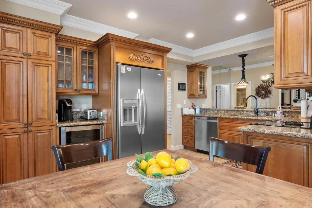 790 Montana Vista Drive, Palm Desert, California 92211 home-pic-16