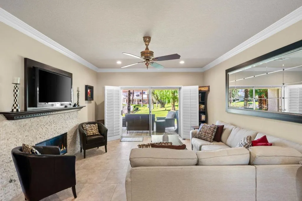 790 Montana Vista Drive, Palm Desert, California 92211 home-pic-9