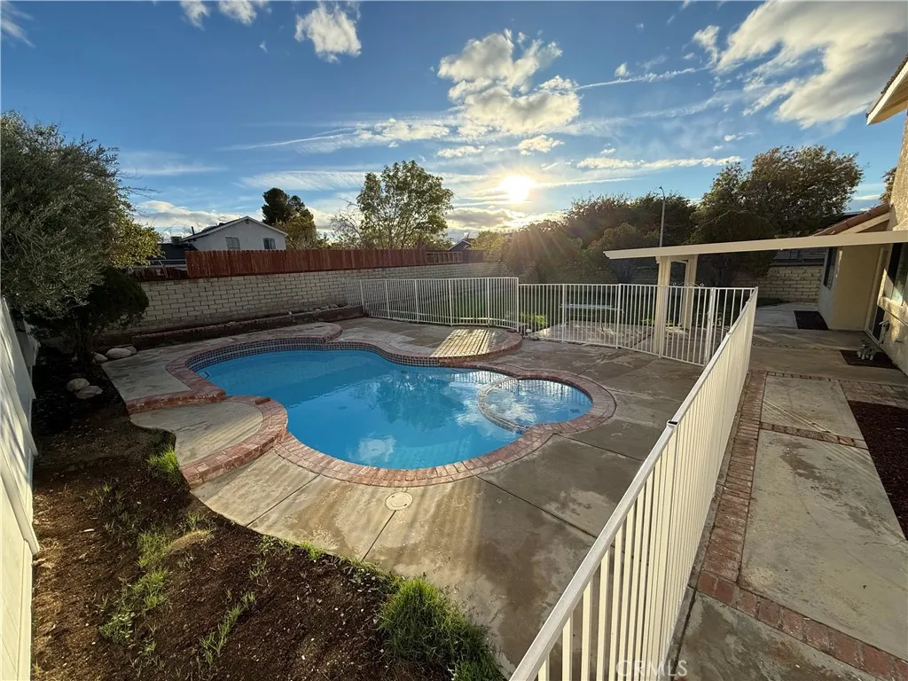 5126 Karling Pl, Palmdale, California 93552 home-pic-25