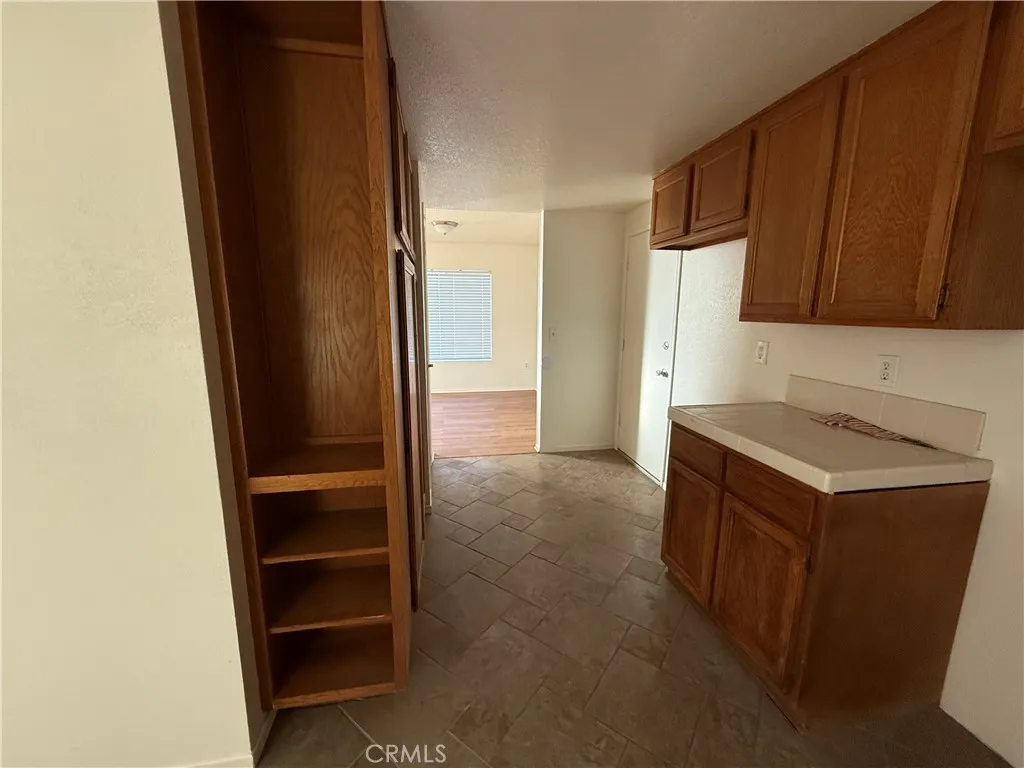 5126 Karling Pl, Palmdale, California 93552 home-pic-10