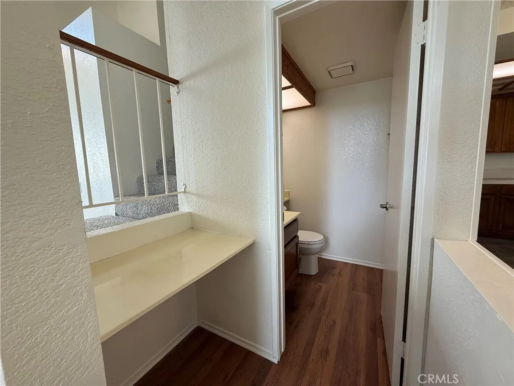 5126 Karling Pl, Palmdale, California 93552 home-pic-11