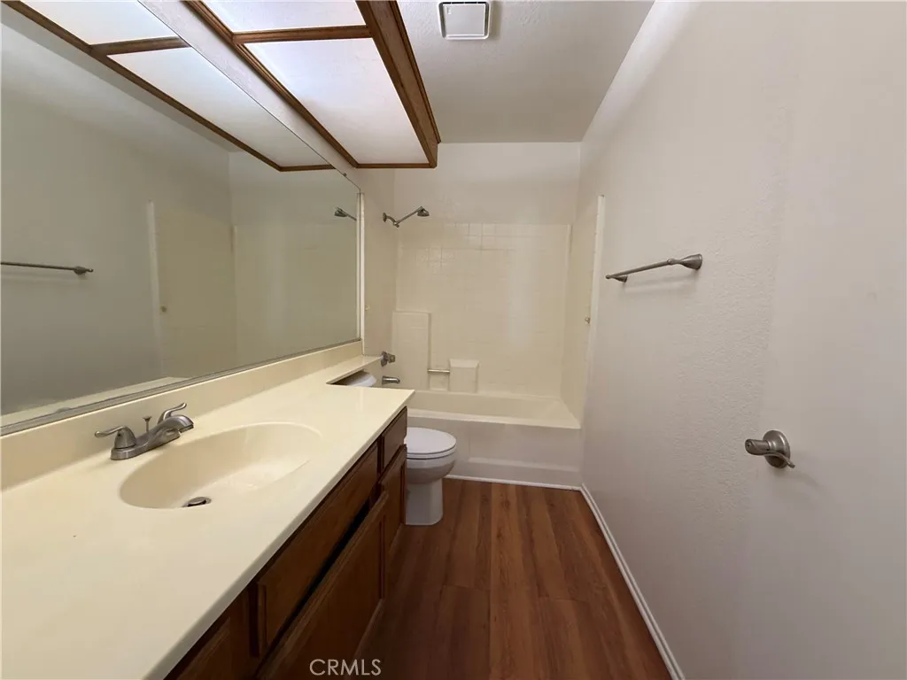 5126 Karling Pl, Palmdale, California 93552 home-pic-20