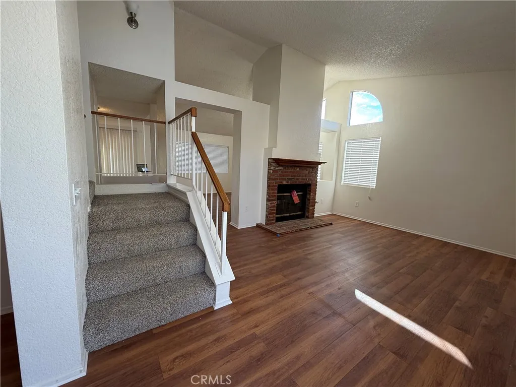 5126 Karling Pl, Palmdale, California 93552 home-pic-6