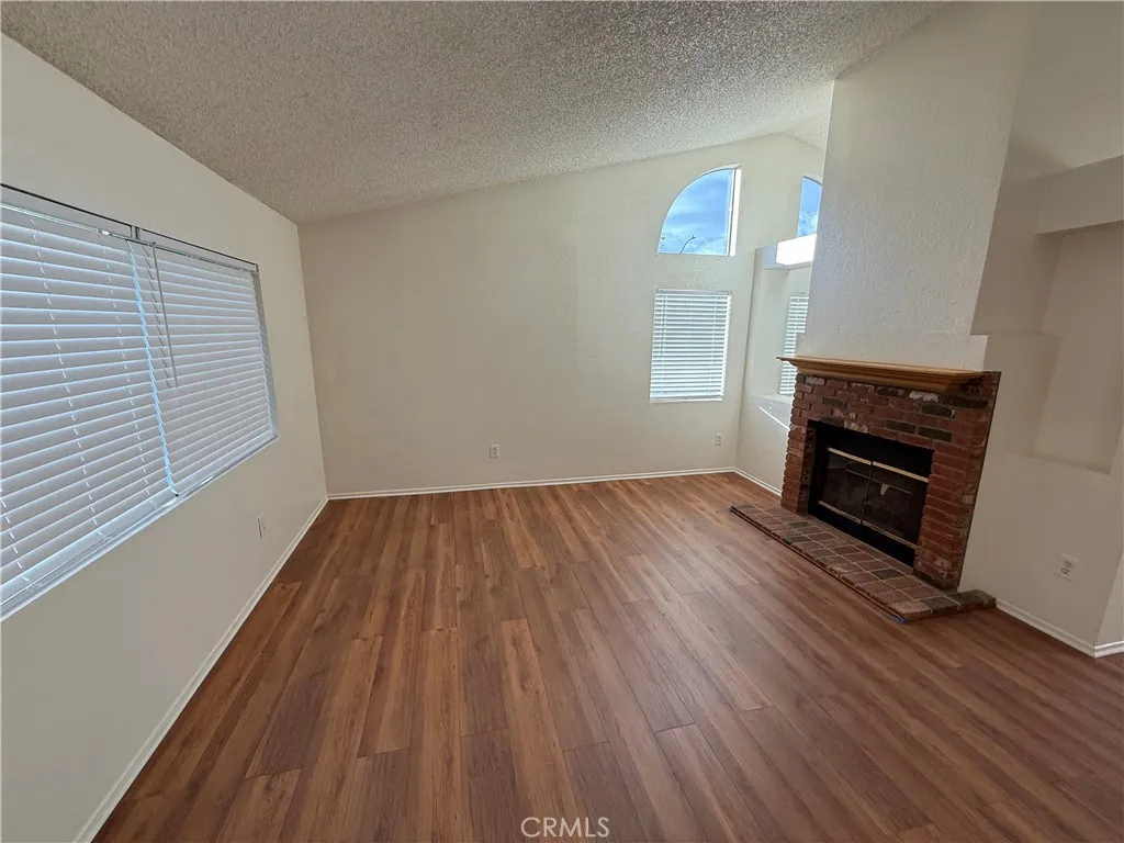 5126 Karling Pl, Palmdale, California 93552 home-pic-8