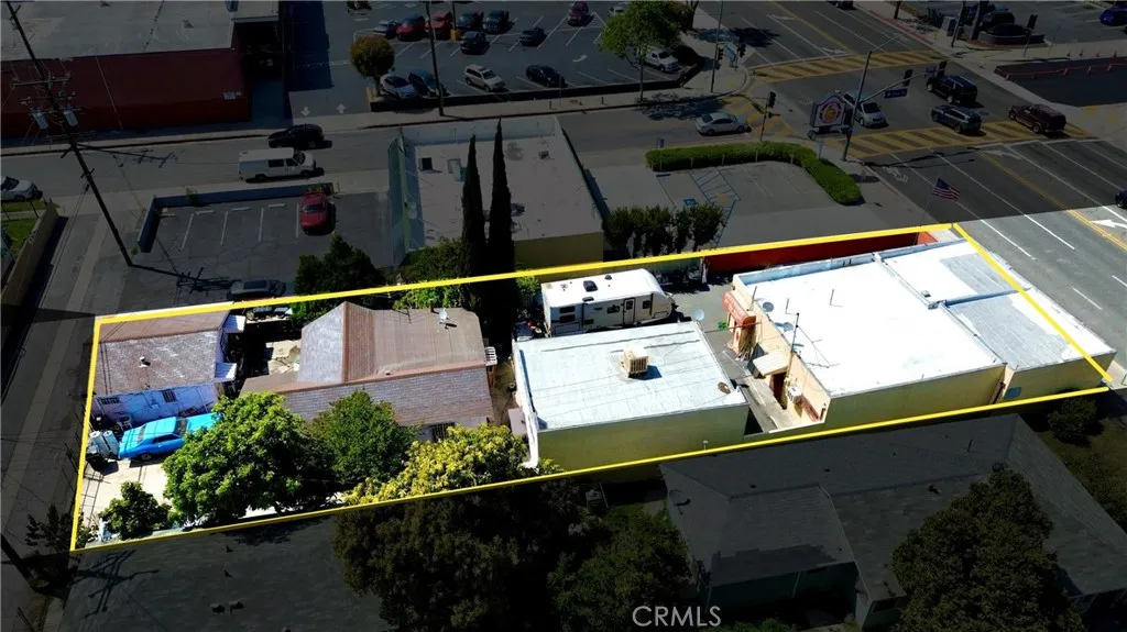 Arial
