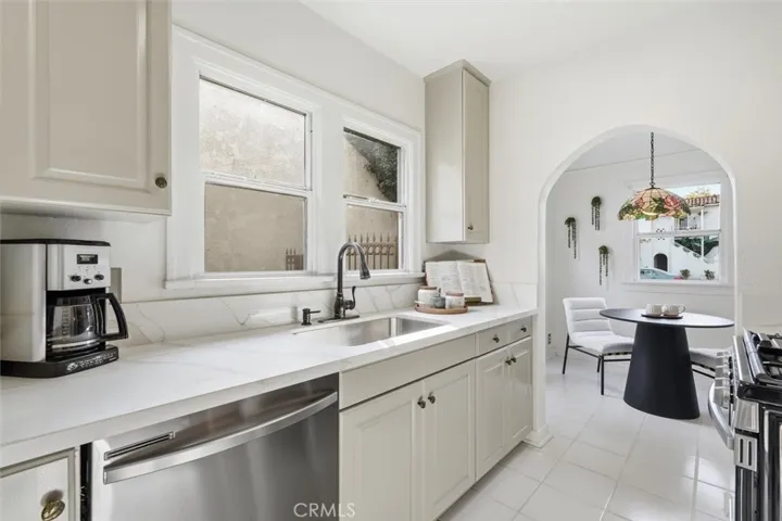 650 Roycroft, Long Beach, California 90814