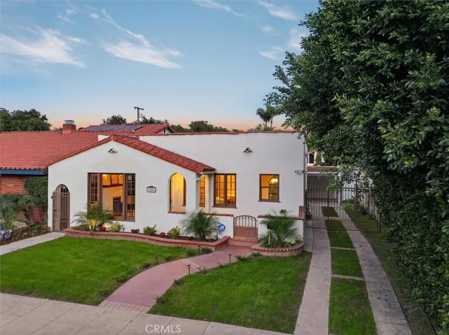 650 Roycroft, Long Beach, California 90814