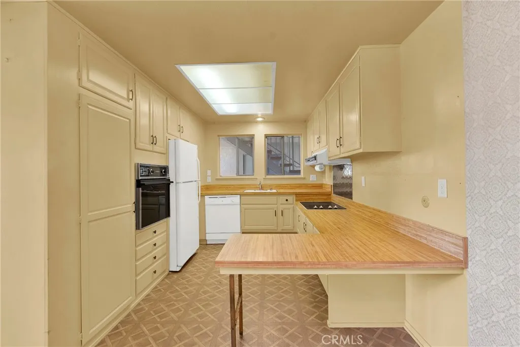 2153 Ronda Granada A, Laguna Woods, California 92637 home-pic-12