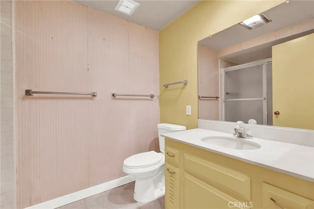 2153 Ronda Granada A, Laguna Woods, California 92637 home-pic-19
